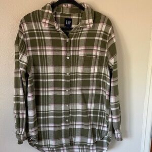 GAP Green Pink Women’s Boyfriend Flannel Shirt
